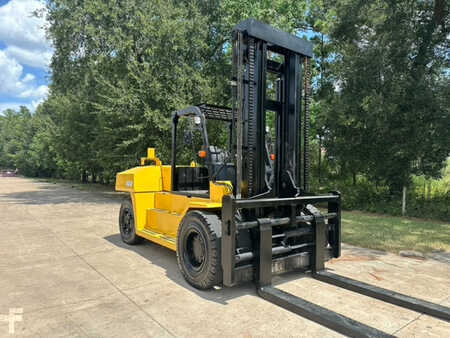 Montacargas diésel 2018  Komatsu fd160e-8 (5)