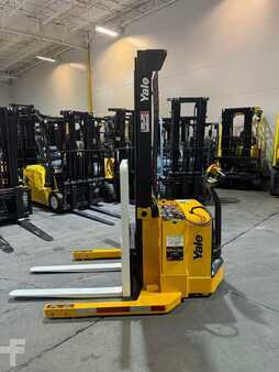 4-Wheel Electric 2015  Yale msw040sfn24tv087 (1)