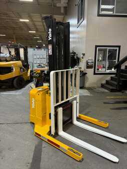 4-Wheel Electric 2015  Yale msw040sfn24tv087 (4)