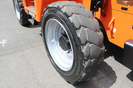 Manipulador fijo 2017  SkyTrak 6042 (16)