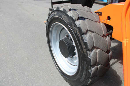 Manipulador fijo 2017  SkyTrak 6042 (17)