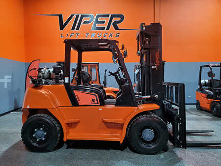 Carretilla elevadora GLP 2025  Viper fy70 (2)