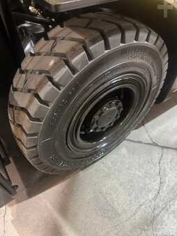 66684_10119165673791-10.jpg?v=1762588414