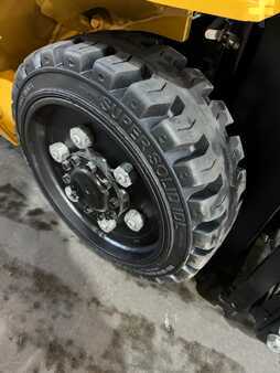 Propane Forklifts 2021  Mitsubishi fgc20n (13)