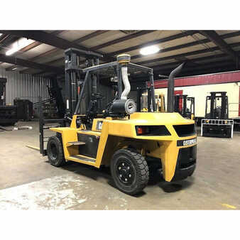 Carretilla elevadora diésel 2011  CAT Lift Trucks dp70e (2)