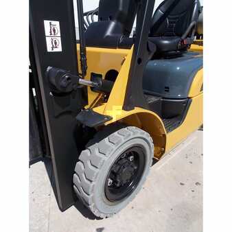 Propane Forklifts 2013  CAT Lift Trucks 2p5000 (7)