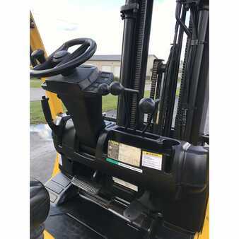 Propane Forklifts 2011  Hyster h60ft (11)