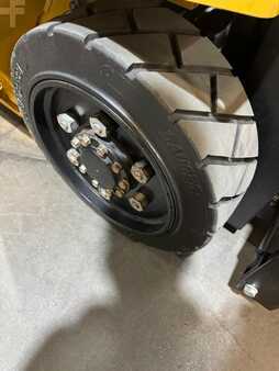 Propane Forklifts 2023  CAT Lift Trucks 2c5000 (14)