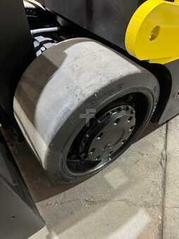 Propane Forklifts 2005  HOIST fks15 (17)