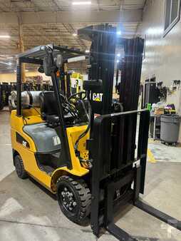 Propane Forklifts 2012  CAT Lift Trucks fgc25n (2)