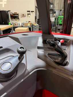 Apilador conductor incorporado 2015  Raymond 415-c30tt (7)