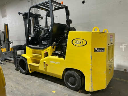 Propane Forklifts 2022  HOIST f300 (1)