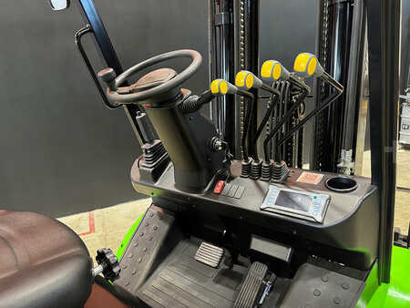 4-Wheel Electric 2025  Viper fb30 (14)