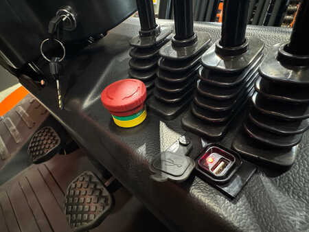 Carretilla elevadora diésel 2025  Viper rtd25f-2 (25)