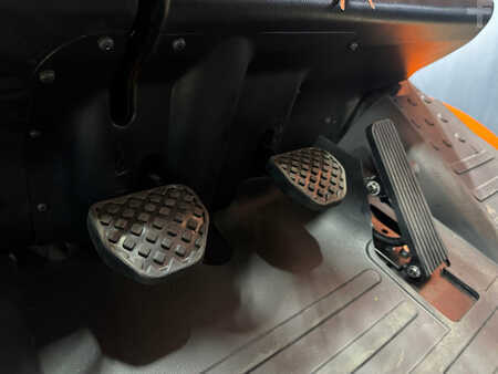 Carretilla elevadora diésel 2025  Viper rtd25f-4 (14)