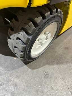 Eléctrica de 4 ruedas 2020  Yale erc050vg (13)