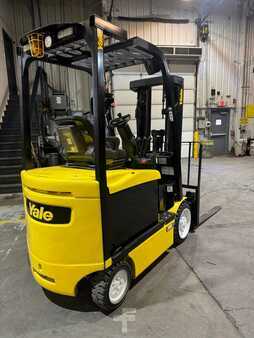 Eléctrica de 4 ruedas 2020  Yale erc050vg (6)