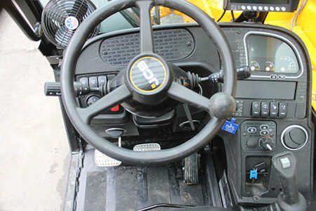 Manipulador fijo 2024  JCB 510-56 (8)