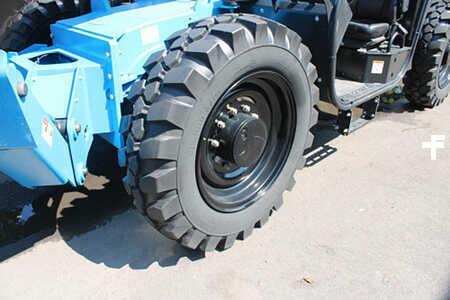 Manipulador fijo 2025  Genie gth1056 (16)