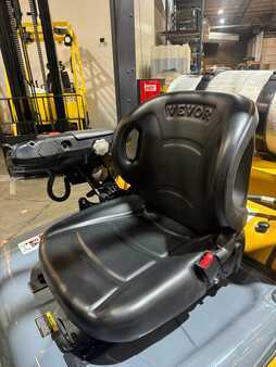 Propane Forklifts 2014  CAT Lift Trucks c6000 (9)