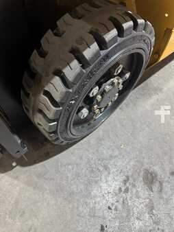 Propane Forklifts 2018  CAT Lift Trucks fgc25n (15)