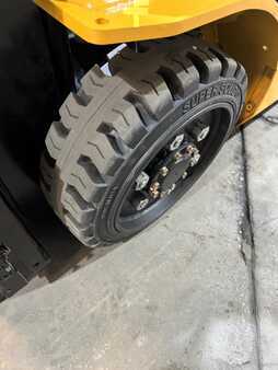 Propane Forklifts 2020  CAT Lift Trucks 2c5000 (12)