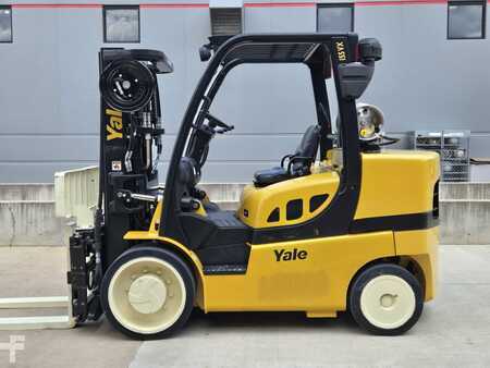 Propane Forklifts 2020  Yale glc155vx (1)