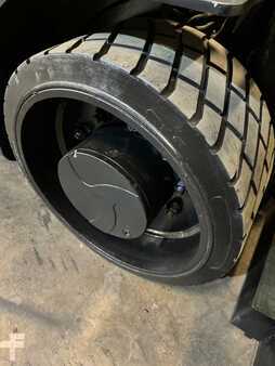 Propane Forklifts 2016  Hyster s155ft (10)