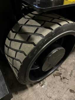 Propane Forklifts 2016  Hyster s155ft (13)