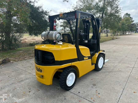 Propane Forklifts 2019  Yale glp080vx (5)