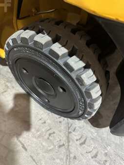 Propane Forklifts 2021  CAT Lift Trucks fgc25n (13)