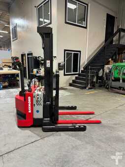 Montacargas Eléctrico (4 ruedas) 2016  Raymond rss40 (5)