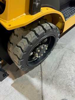 Propane Forklifts 2022  CAT Lift Trucks c6000 (7)