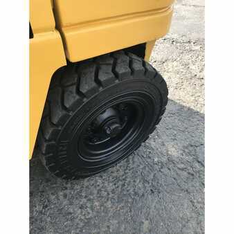 Carretilla elevadora GLP 2002  CAT Lift Trucks  (9)