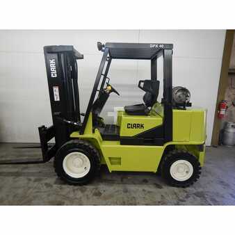 Propane Forklifts 1996  Clark gpx40e (1)