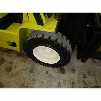 Propane Forklifts 1996  Clark gpx40e (5)