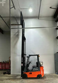 Propane Forklifts 2001  Toyota 7fgcu15 (7)