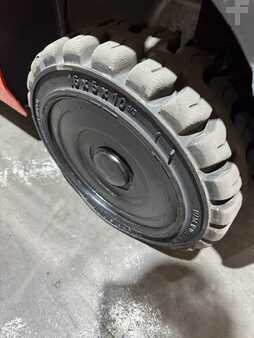 Propane Forklifts 2021  Toyota  (12)