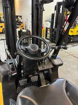 Propane Forklifts - CAT Lift Trucks 2c8000 (10)