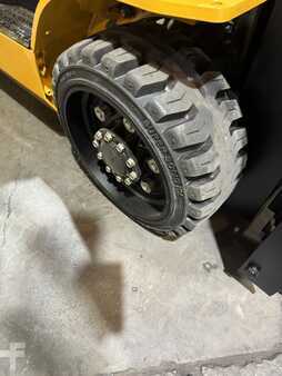 Propane Forklifts 2022  CAT Lift Trucks c6000 (11)