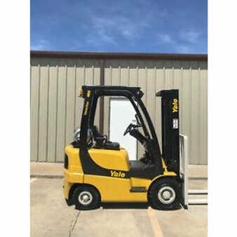 Propane Forklifts 2006  Yale glp040 (1) 