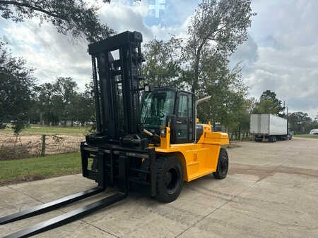 Montacargas diésel 2015  Hyundai 160d-7a (5)