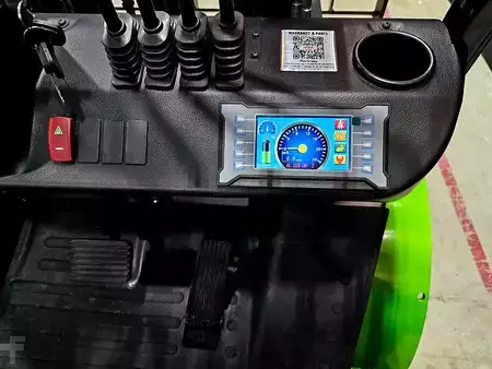 Montacargas Eléctrico (4 ruedas) 2026  Viper fb30 (13)