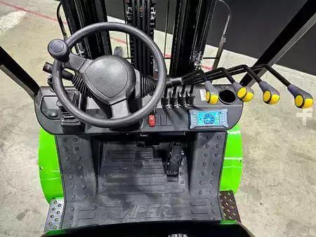 Montacargas Eléctrico (4 ruedas) 2026  Viper fb30 (14)