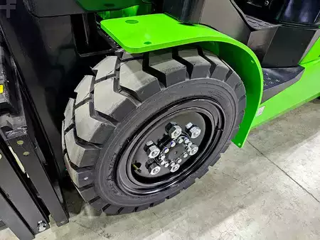 Montacargas Eléctrico (4 ruedas) 2026  Viper fb30 (19)