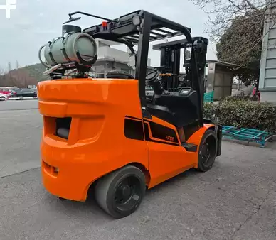 Montacargas GLP 2026  Viper fy70c (4)