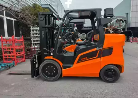 Montacargas GLP 2026  Viper fy70c (1)