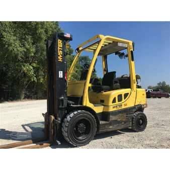 Propane Forklifts 2010  Hyster h50ft (2)