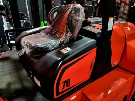 Diesel Forklifts 2026  Viper fd70 (11)