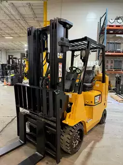Propane Forklifts 2021  CAT Lift Trucks gc40k (2)